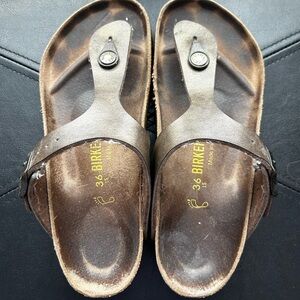 Birkenstock Gizeh Sandals